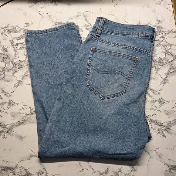 Lee Size 10 Light Wash Denim Blue Mid Rise Regular Fit Classic Casual Capris - Picture 1 of 10